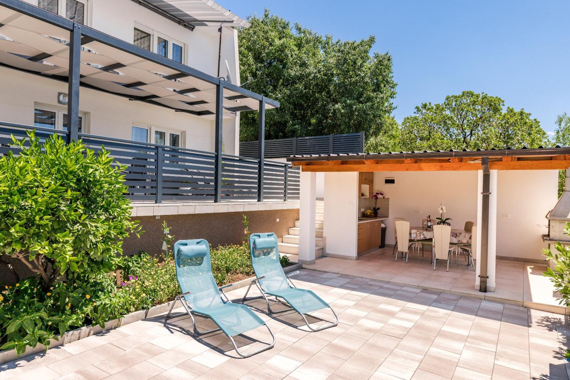 פובילה Apartmani Katica מראה חיצוני תמונה
