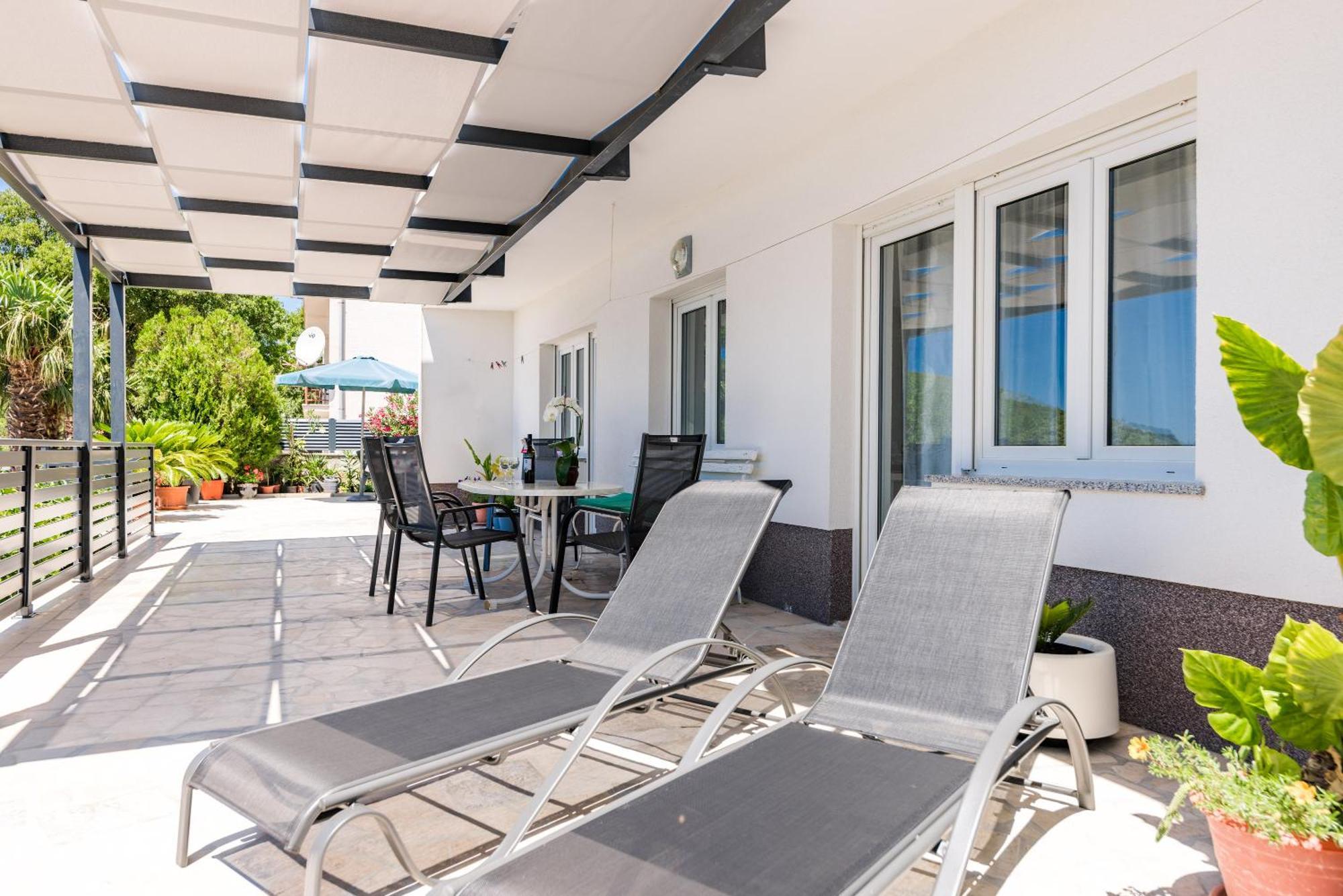 פובילה Apartmani Katica מראה חיצוני תמונה