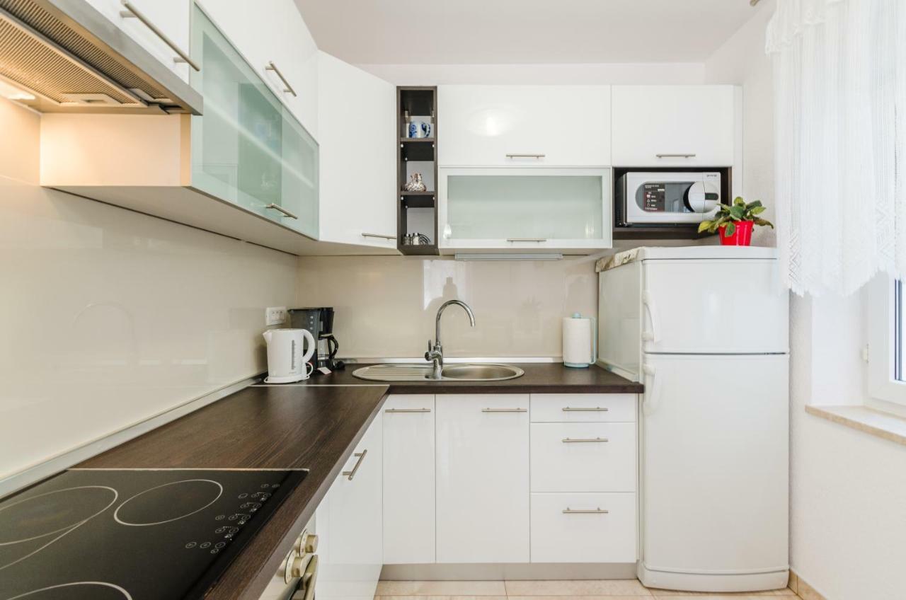 פובילה Apartmani Katica מראה חיצוני תמונה